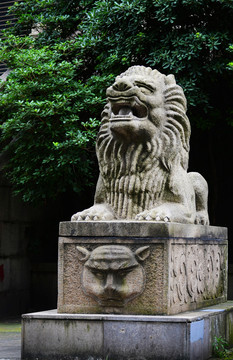 石獅子