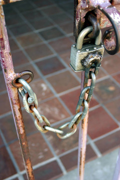 鏈和paddlock