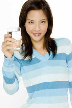 女孩與水