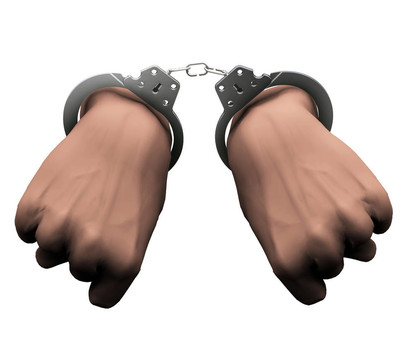 戴上手銬