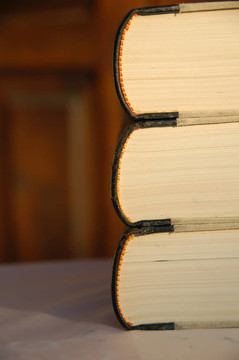堆書