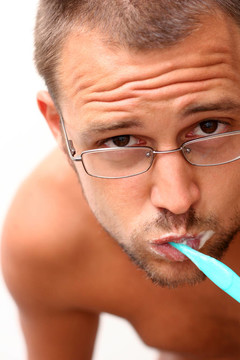 人和Toothbrush