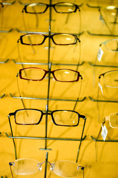 eyeglasse框架上墻顯示