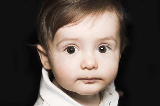 嬰兒