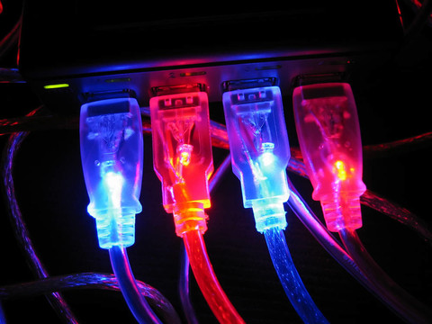 計(jì)算機(jī)；連接線；USB；輪轂；