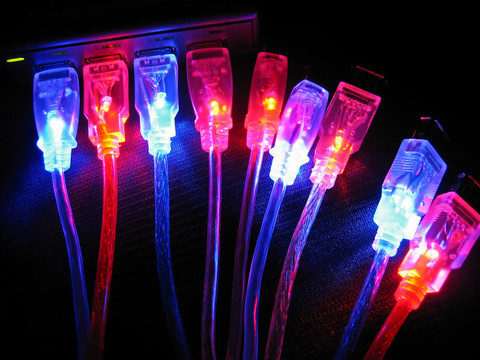 計(jì)算機(jī)；連接線；USB；輪轂；