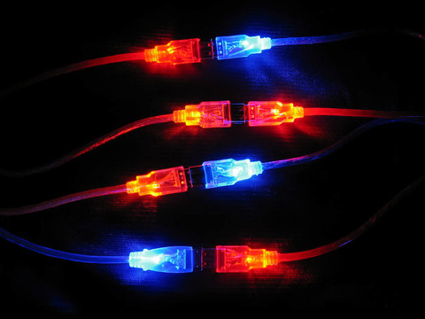 計算機(jī)；連接線；USB；輪轂；