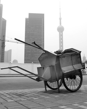 為上海工作