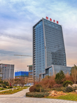 創(chuàng)業(yè)大廈
