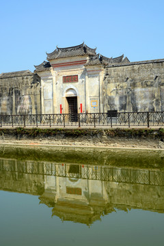 大萬世居