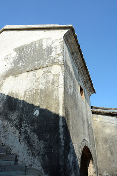 大萬世居炮樓