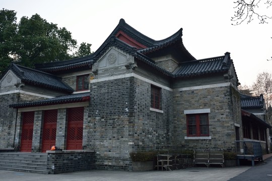 南京大學(xué)