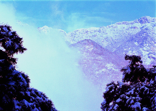 雪山