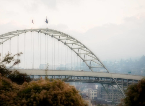 弗里蒙特橋；波特蘭；俄勒岡