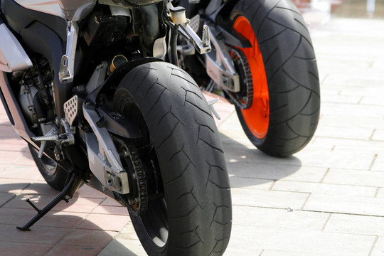 摩托車(chē)車(chē)輪