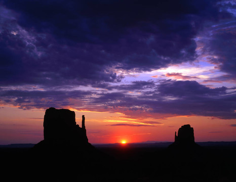 MONUMENTVALLEY