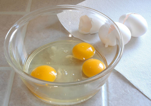 threeeggs