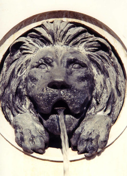 獅子噴泉