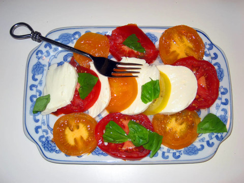 奶酪和Tomato Platter