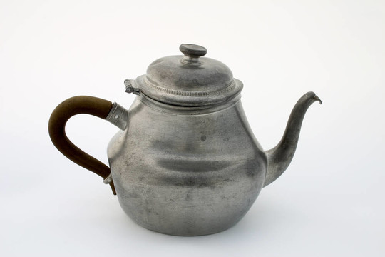 錫茶壺