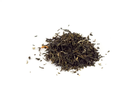 白色背景下的茶葉