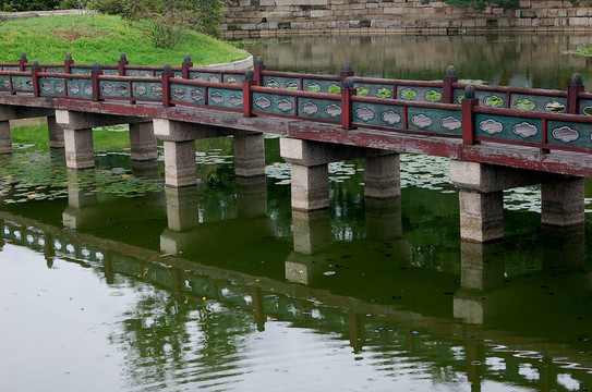 舊的木橋