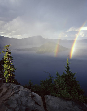craterlake5rainbows