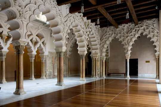 La aljaferia；Zaragoza