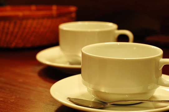 茶杯和籃子