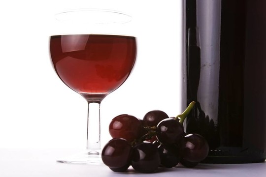 紅葡萄酒