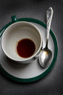 杯子和勺子