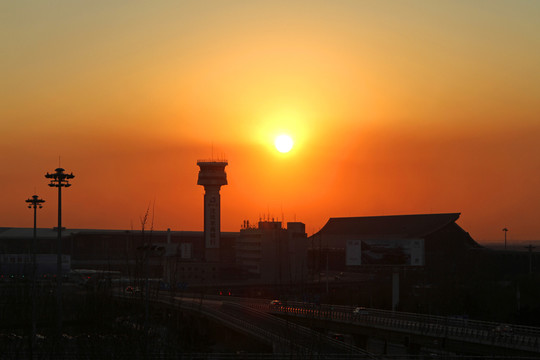 夕陽黃昏 沈陽機(jī)場全景