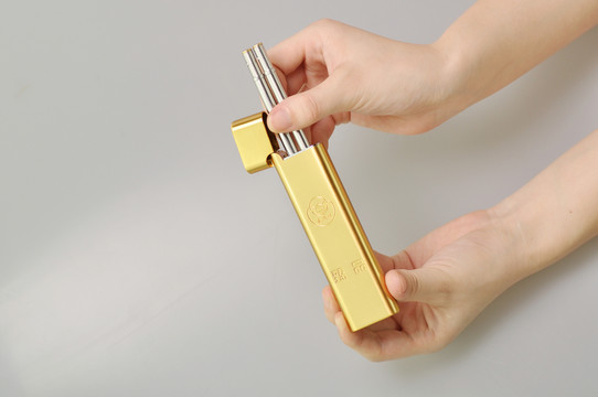 學(xué)用筷子