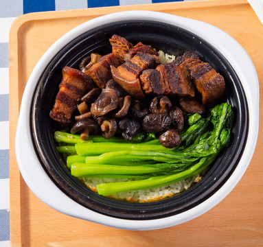 煲仔飯