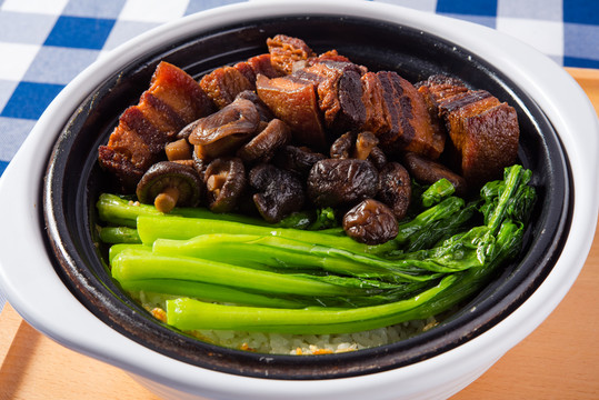 煲仔飯