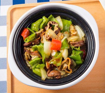 肥腸煲仔飯