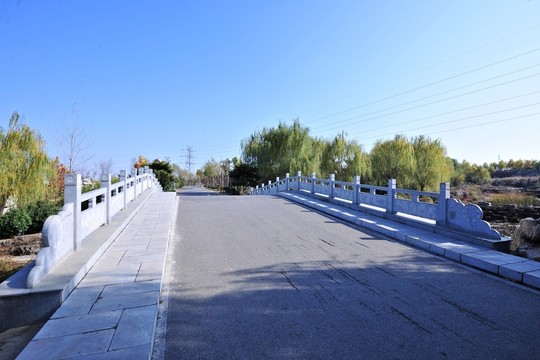旅游景區(qū)大橋