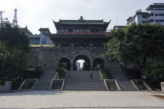 清朝城樓宜賓水東門