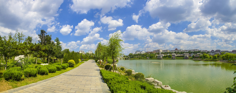 景觀路 藍(lán)天白云