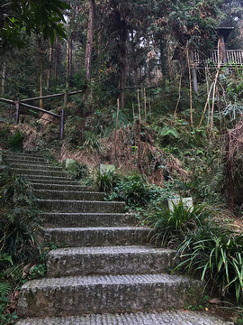 書堂山
