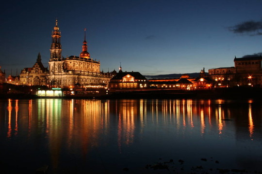 dresden_mirrored_5