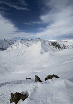 高高的雪山