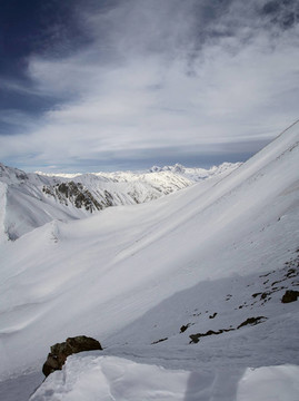高高的雪山