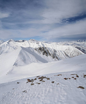 高高的雪山