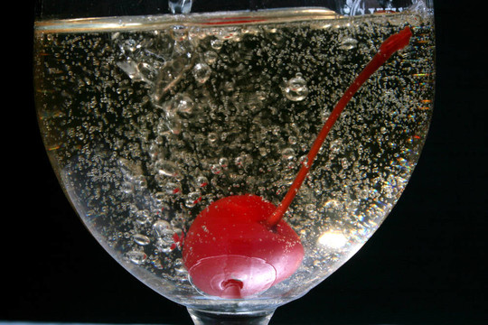 櫻桃在Bubbley