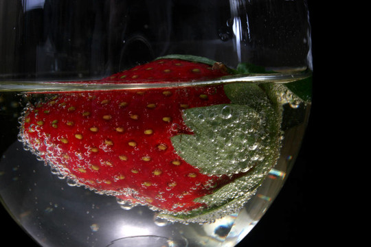 Strawberry氣泡