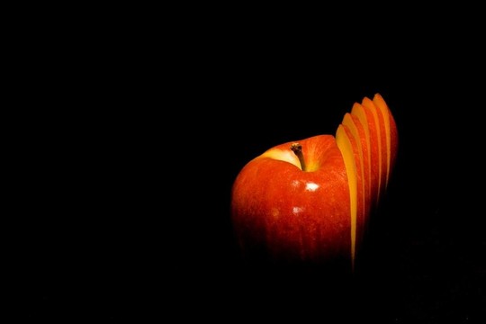 切片紅蘋果