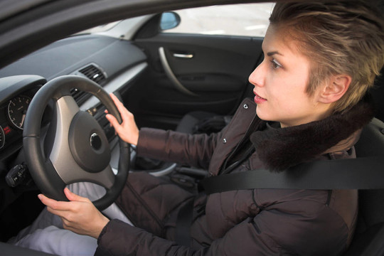 女人開車