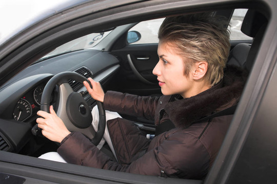 女人開車