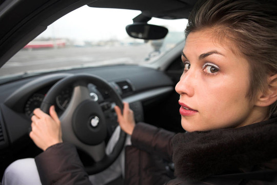 女人開車